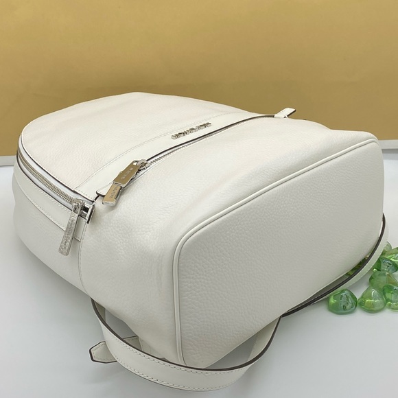 MICHAEL KORS KENLY LARGE BACKPACK OPTIC WHITE - Picture 7 of 16